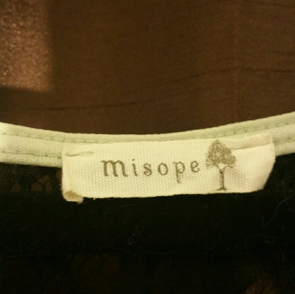 Lace dress - Picture 3 of 3